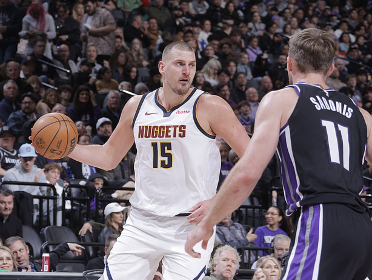 爱游戏平台-巴萨迎来主场大胜，约基奇表现抢眼